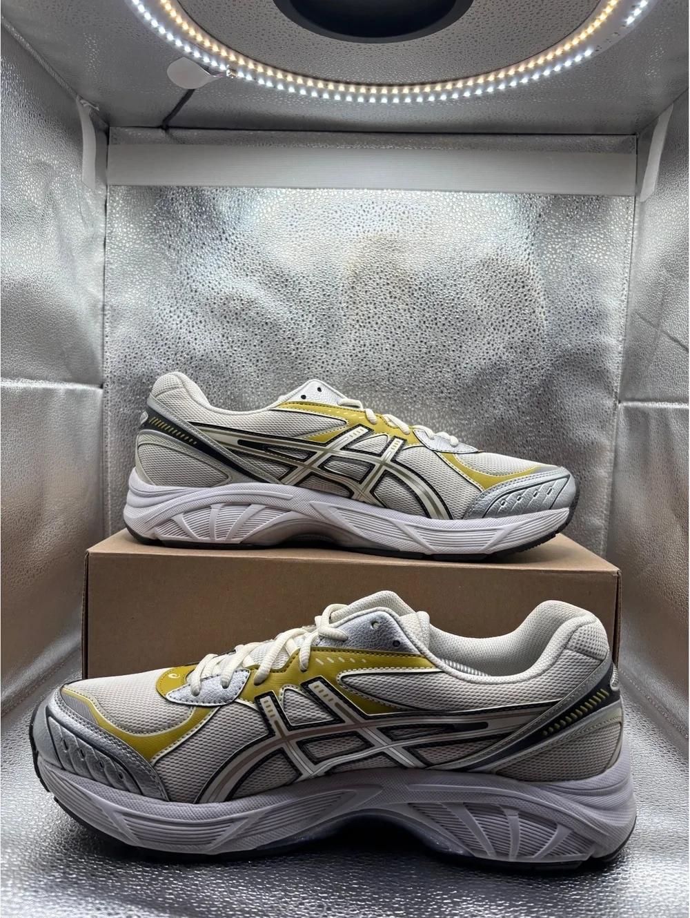 ASICS GT-2160 cream dark mustard